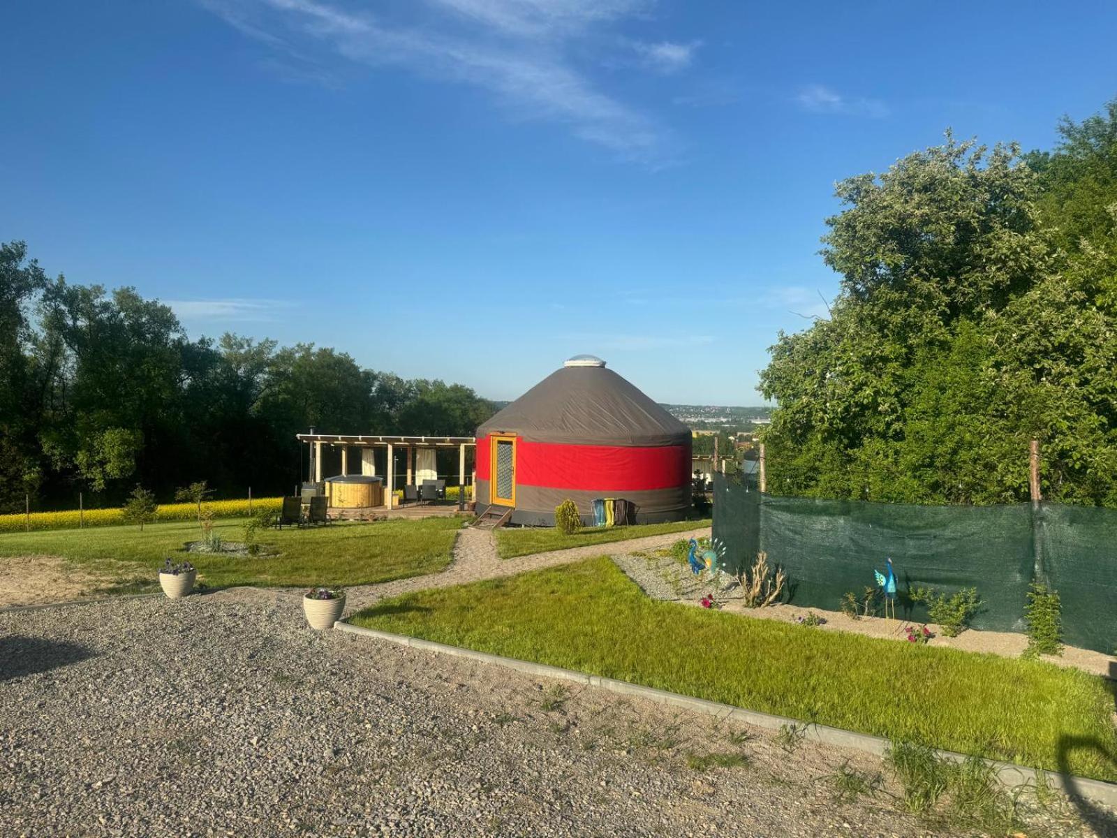 Glamping Pogorzany - Jurty Luxury tent Zabierzow
