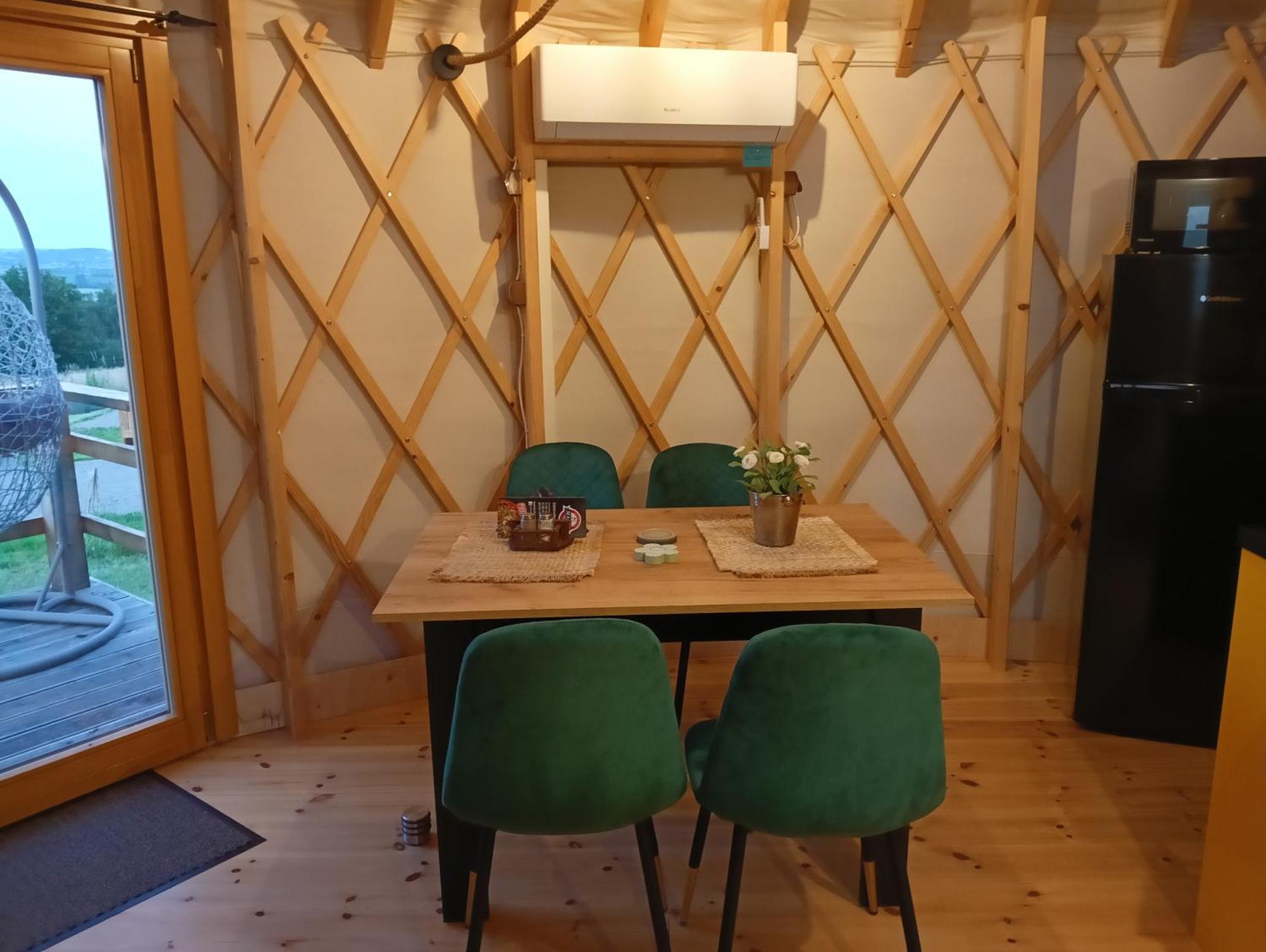 Glamping Pogorzany - Jurty * Zabierzow