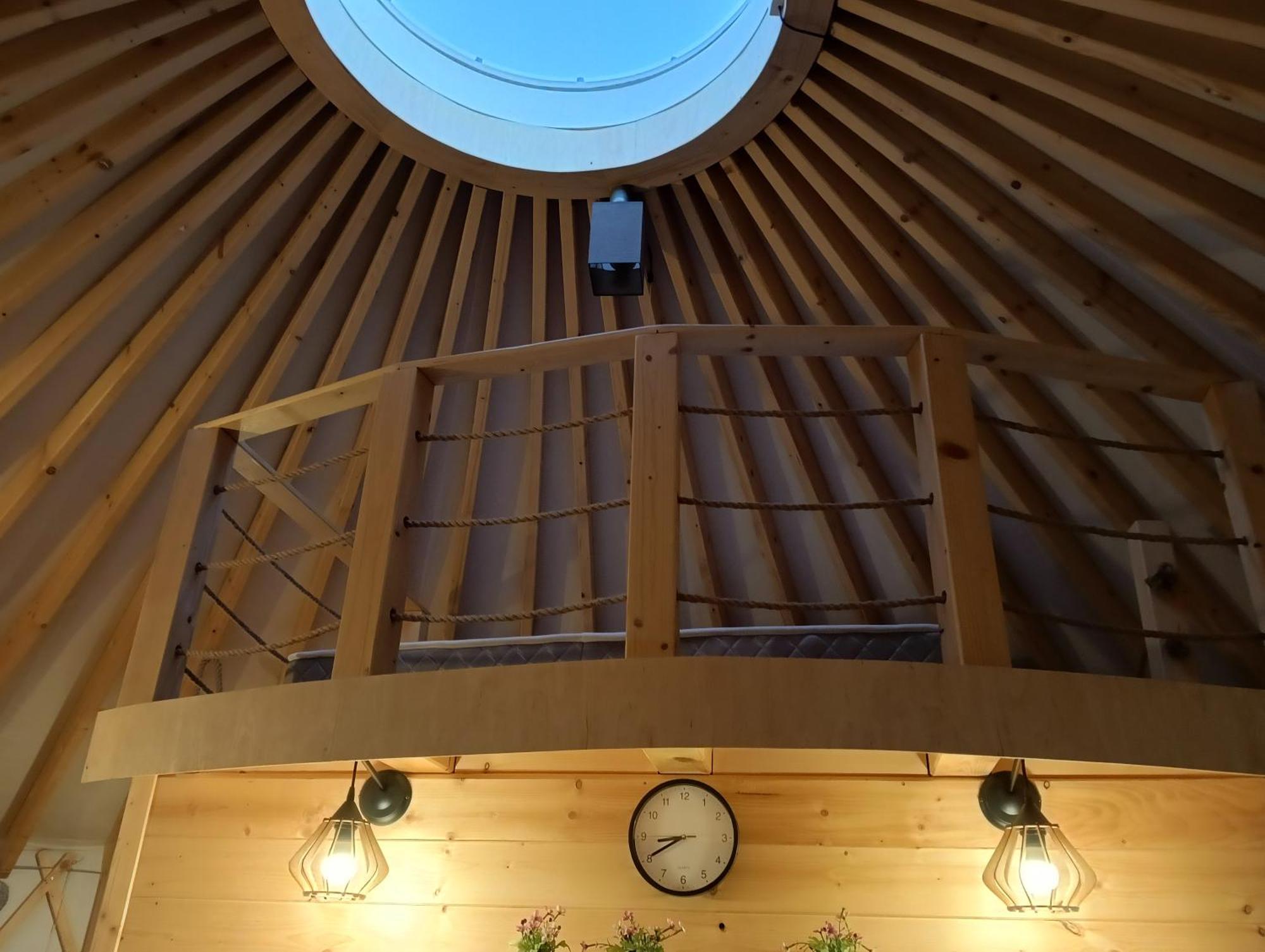 Luksusowy namiot Glamping Pogorzany - Jurty *