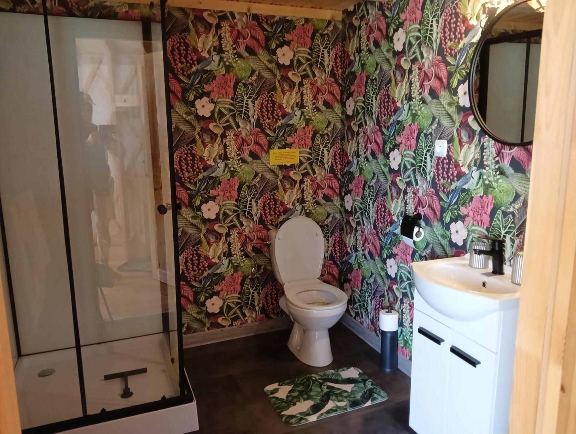 Glamping Pogorzany - Jurty Glamping *